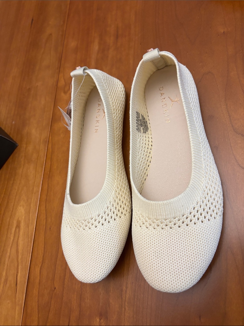Danskin Knit Ballet Flats in Black and Cream - Picture 6 of 11